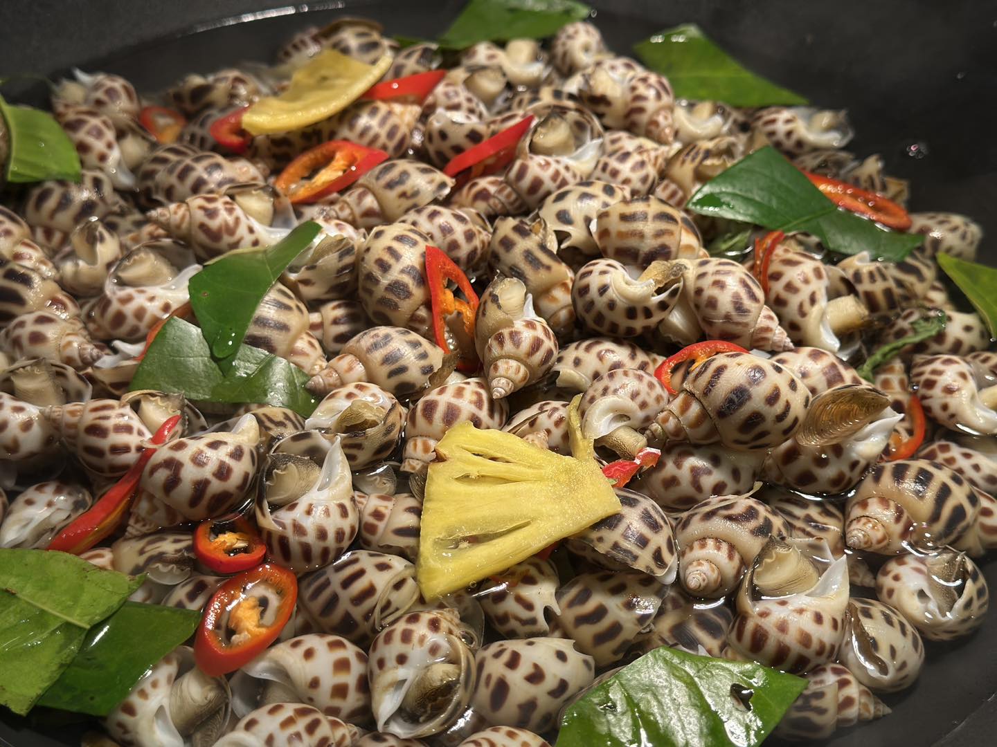 Buffet Poseidon HCM Has Nothing But the Best: Fresh – Variety – Delicious – Worth Every Penny!